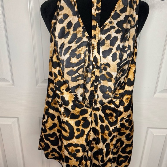 TOBI Leopard print romper SZ MED - Picture 2 of 7